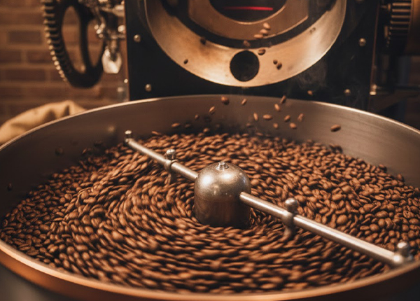 چرا رستر قهوه مهمتر از خود دانه قهوه است؟ ظرفیت 5 تا 60کیلو تفاوت دانه عالی با رستر ضعیف؛ وقتی طعم قربانی حرارت میشود